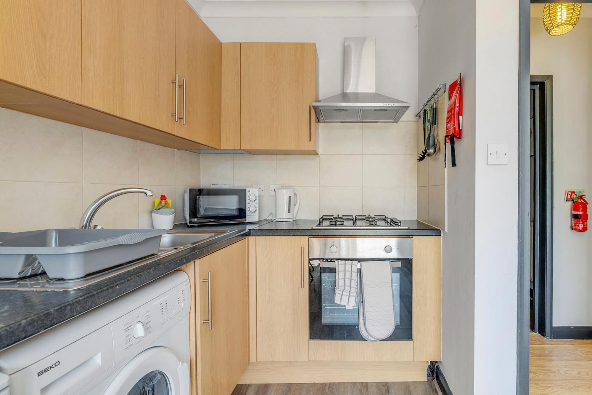 With Garden 4 Stop To Holland Park Apartamento